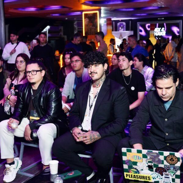 218742ce-48b1-43df-9808-be0033a289d3