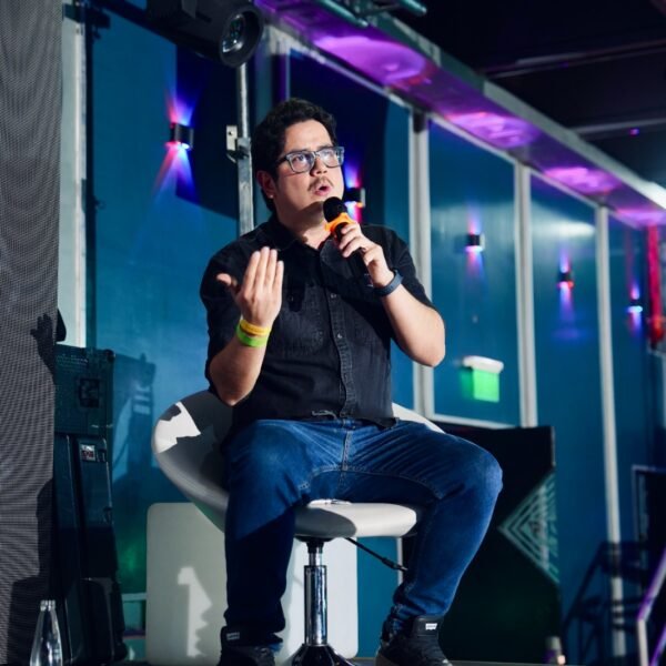 2c370405-97d4-40f4-8237-17f785465864