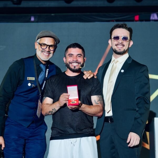 96545498-cb2b-424d-9338-3ed5aff54bda