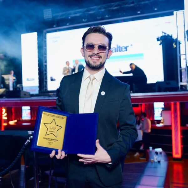 a16d4ff5-56fa-438f-a08a-8a3f2175e897